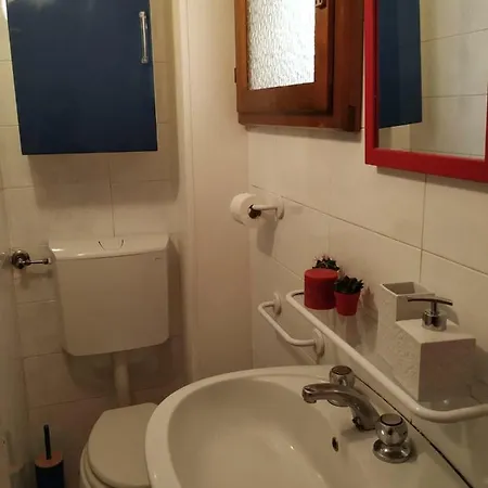 Apartament Via San Carlo - Pieno Centro דירה